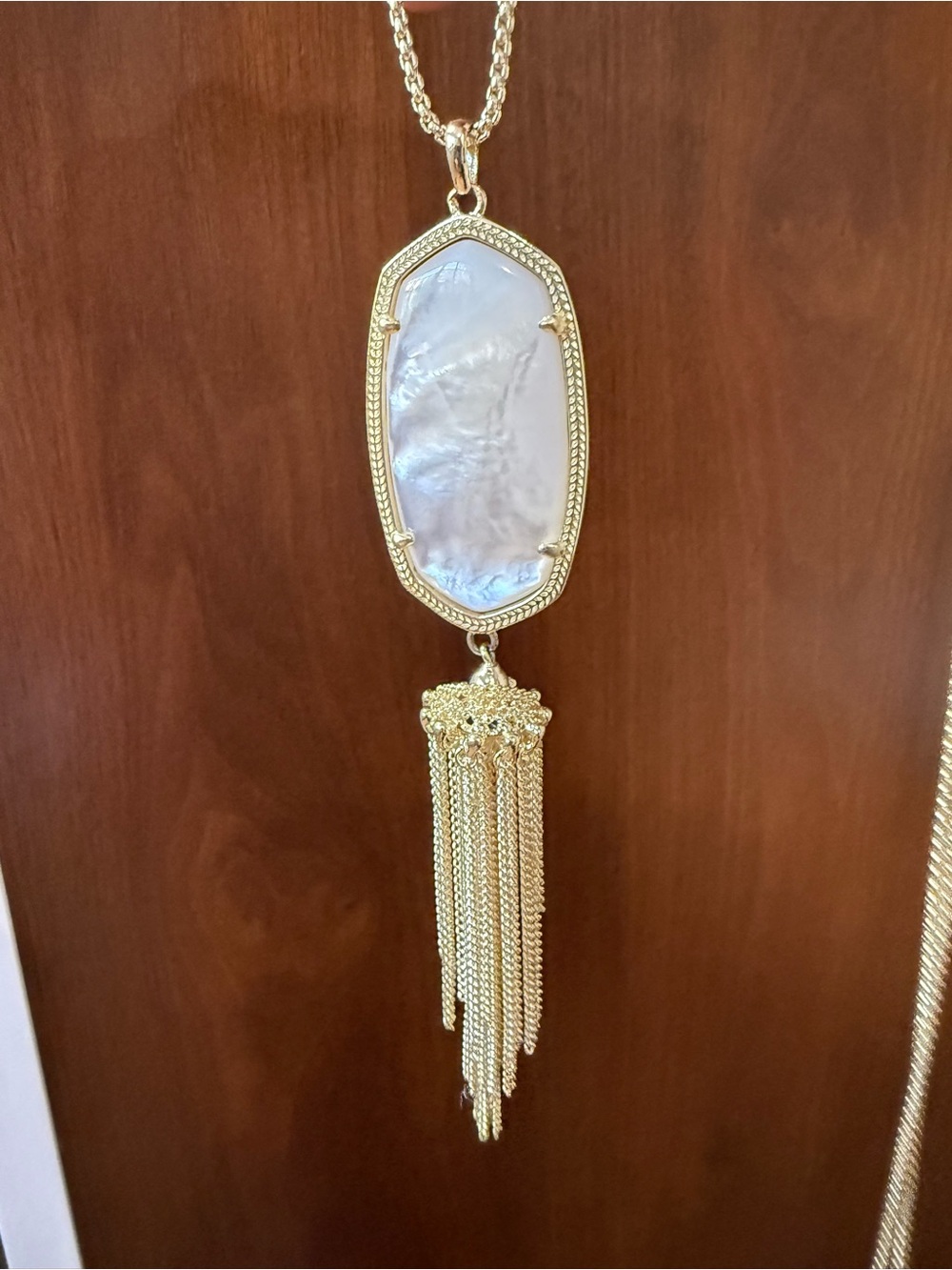 Kendra Scott Rayne Necklace Gold/Ivory Mother Of Pearl One Size 30 inch - Picture 2 of 4